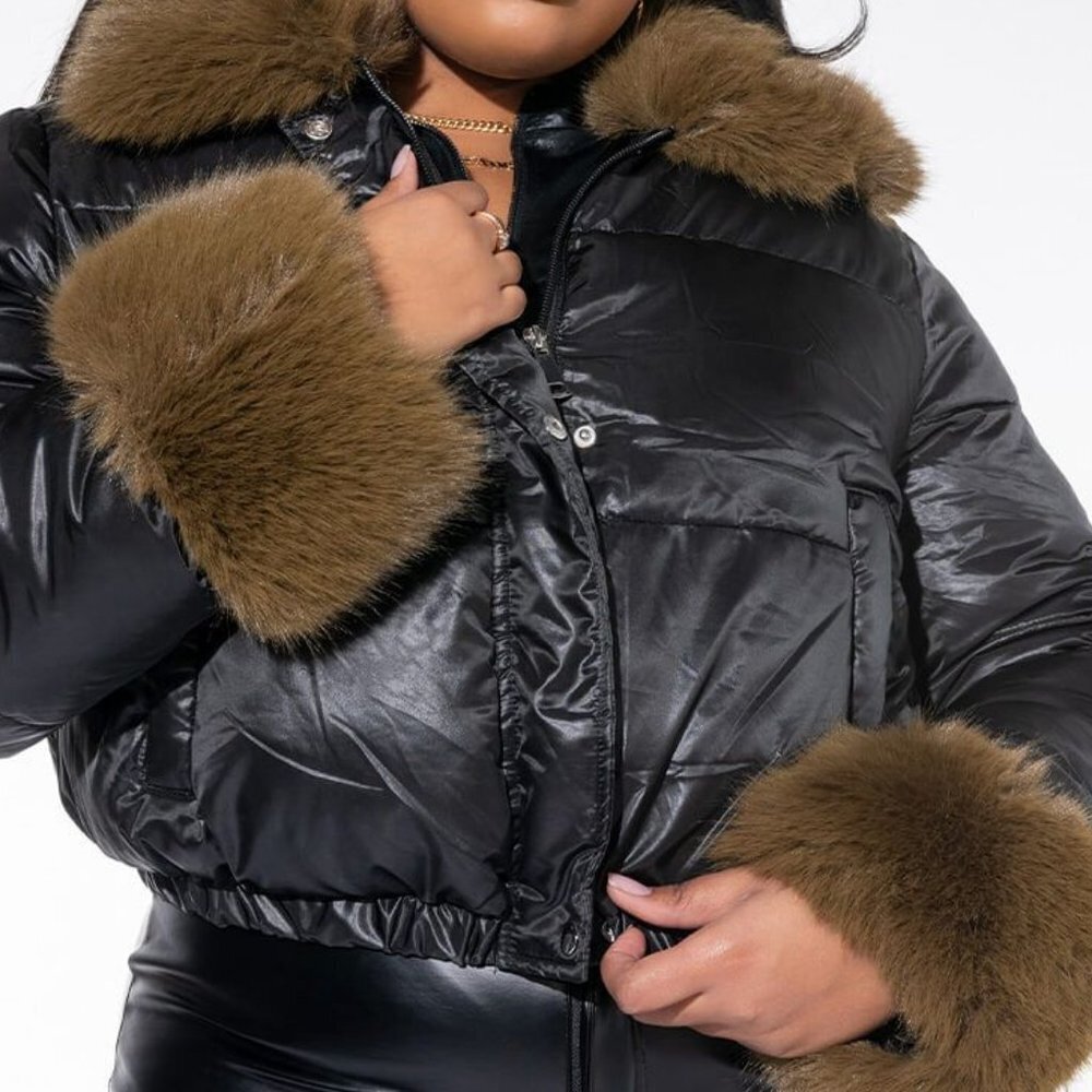 PLUS AZALEA WANG THE SHE FAMOUS  FAUX FUR PUFFER ( BRAND NEW !!!! )